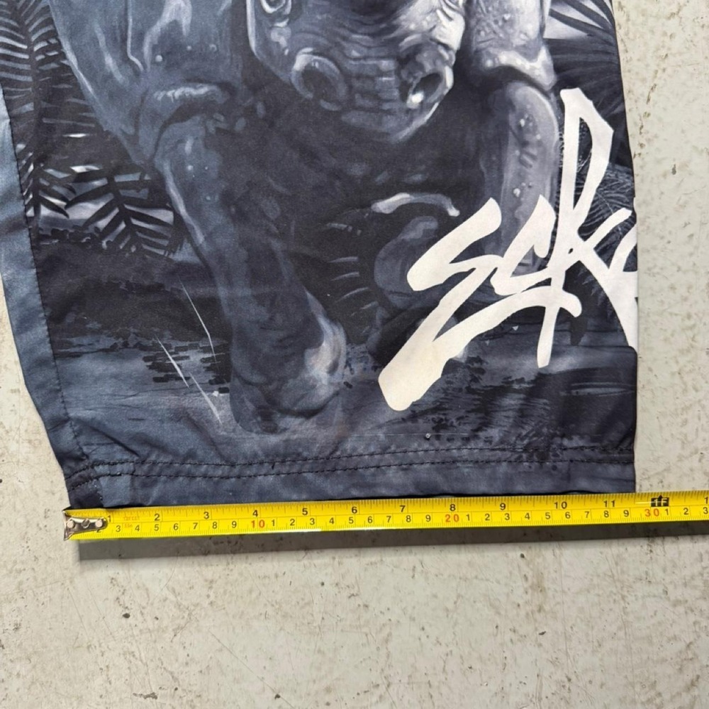 y2k ecko unltd. rhino board shorts - Picture 7 of 8